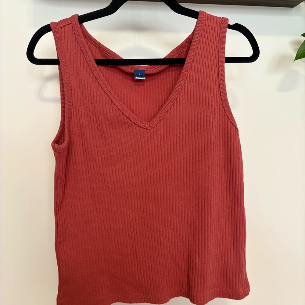 Women's Sleeveless Ribbed Top - Rust